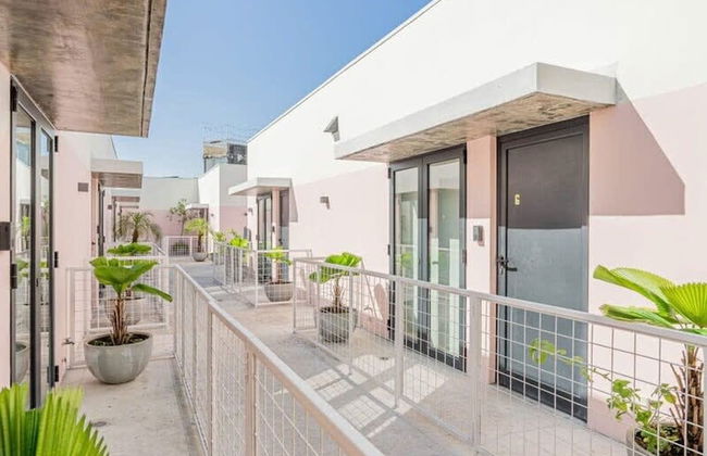 Picturesque 2BR in Casco Antiguo - Photo 2