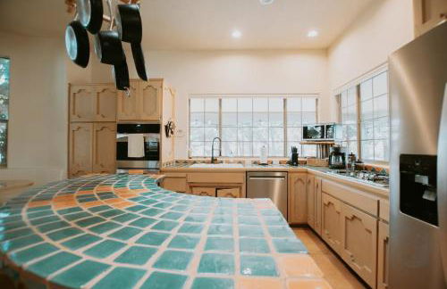 Buffalo Escape-Private Hot Tub in serene Corrales-Mountain View-Pet Friendly-No Pet Fee! - Foto 25