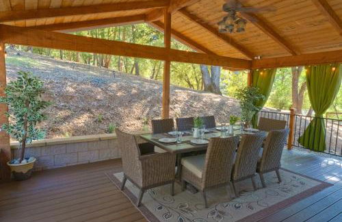 Cozy mountain retreat with lake views near Yosemite - Foto 39