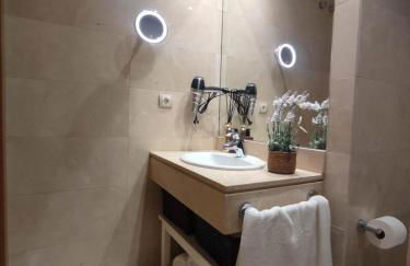 Ático Mirador del Naranco, Parking Gratuito, WiFi, Zona Residencial - Foto 9