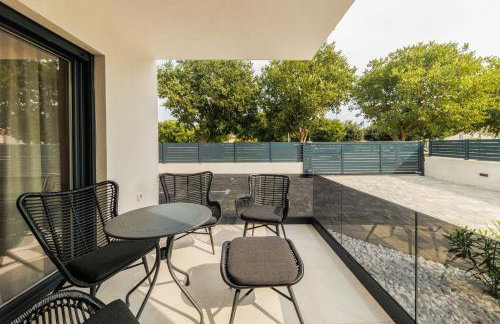 Luxury Suites Zaton by Belmont Realty - Photo 42