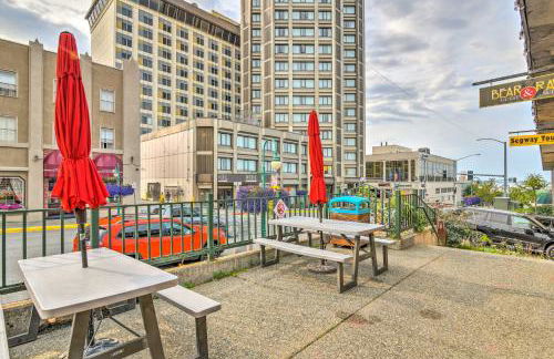 Modern Downtown Apt - Walk to Parks and Cafes! - Photo 24