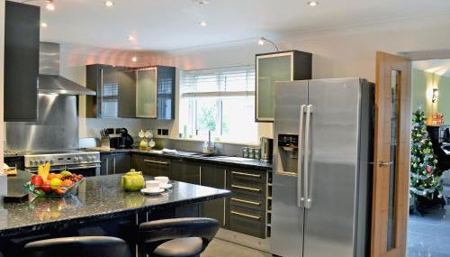 Oswald House - Photo 5