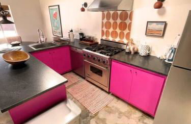 Onu Vibrant Light Filled Onu Suite at La Dea - Foto 44