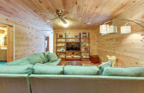 Dock and Foosball Esquagama Lake Family Cabin - Foto 17