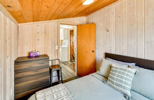 Steps to Houghton Lake Cabin with Fire Pit! - Foto 16