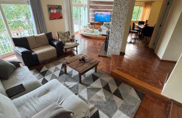 Aconchegante casa com piscina e lazer completo - Foto 3
