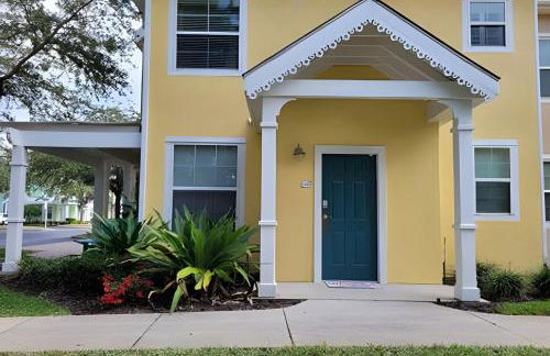 Runaway Beach Club Condo near Disney - Foto 12