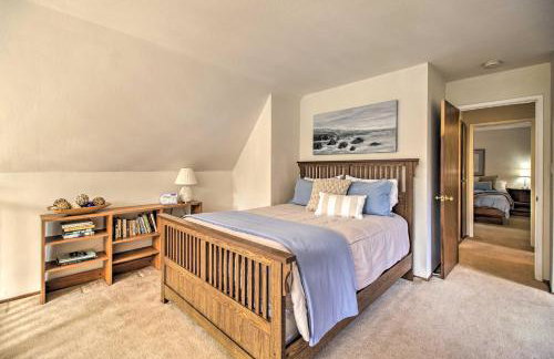 Spacious Redwood Retreat with Hidden Hot Tub - Foto 22