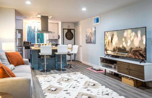 New Oasis -Spa -Firepit -BBQ- Decks-Pet friendly - Foto 8