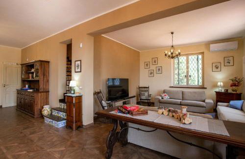 La dimora del verde con piscina - Foto 35