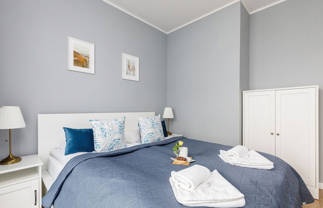 Sunset Resort Apartments by Renters - Photo 4