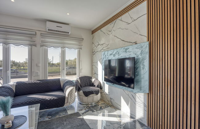 Holiday Home With Pool - Photo 17