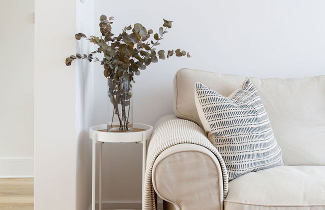 Stylish 2 Bed City Stay - Photo 16