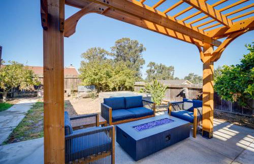 Seaside Home with Hot Tub and Patio Close to Beaches! - Foto 24