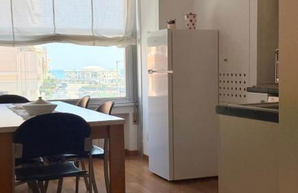 Bilocale in centro, con vista mare e Rotonda - Foto 30