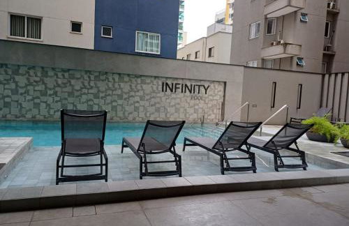 Apto em Itapema com acesso a piscinas,sendo uma aquecida e academia - Foto 41