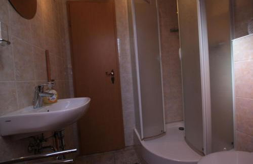 Apartment in Luckaitztal-gossda With Parking Space - Photo 22