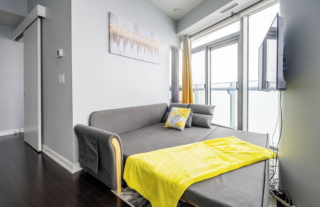 Maple Leaf Square - Photo 55