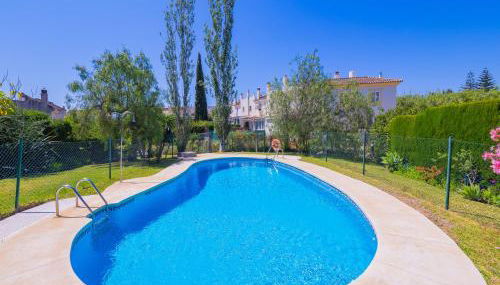 Cubo's Townhouse Sierrezuela - Foto 2