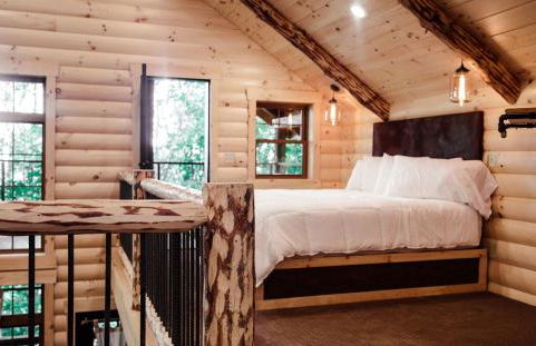 Skyview Treehouse by Amish Country Lodging - Photo 16