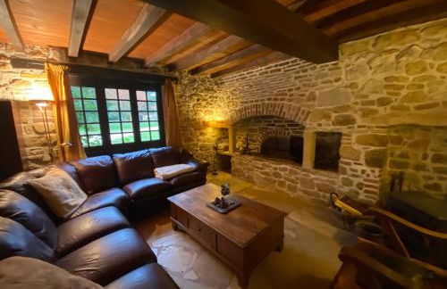 Cosy former bakery house with communal swimming pool - Foto 45