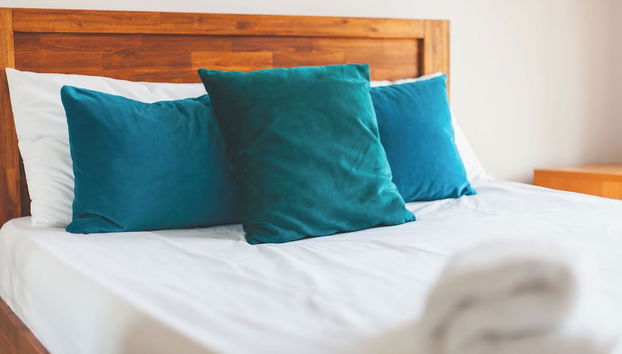 Modern Comfort 4 King Beds in Holloway - Foto 2, Habitación