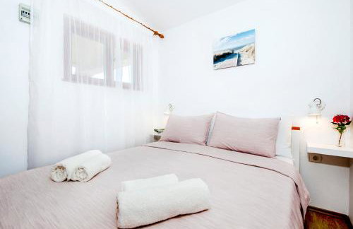 Charming House Nino with a fenced yard - Foto 28