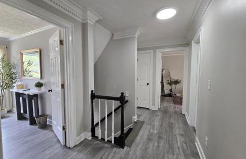 Cozy 5BR Family Retreat Firepit Games Patio - Foto 41