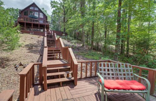 Peaceful Greers Ferry Cabin with Deck and Lake View! - Foto 36