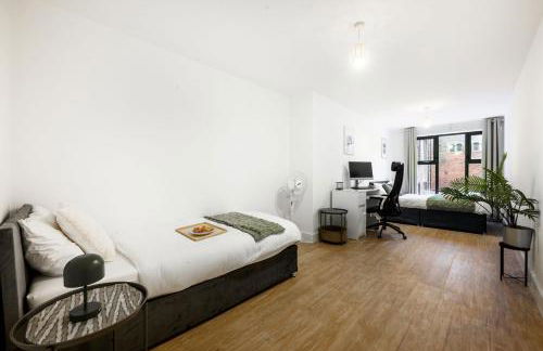 Spacious 5-Bed Apartment for Groups · Free Parking - Foto 13