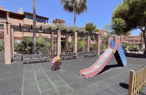 Atico - 3 Dormitorios - Urbanizacion Verazul en Vera Playa - WIFI Fibra 300MB perfecto para Teletrabajo - Foto 15