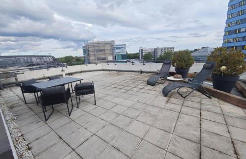 Im Herzen von Wiesdorf- Blick auf das BAYER-KREUZ -Appartement mit 2 Schlafzimmern & 3 Betten-für 4 Personen -Zentral gelegen - Friedrich Ebert Platz 5a , 4te Etage -kein Aufzug -Lift- Dachterrasse und Sauna - Kaution Pflicht - - Foto 25