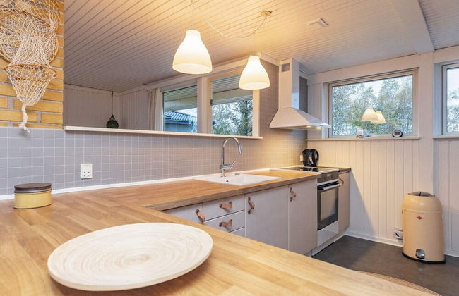 8 Person Holiday Home in Hesselager - Foto 4