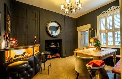 42 is the Answer- Stunning York townhouse appearing on TV Holiday Home Show - Foto 5