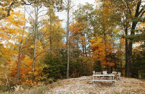 "Lumber Lodge" - Comfy & Woodsy Stay in RRG/Auxier - Foto 28