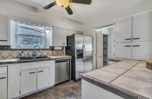 Pool Mins to Downtown & Alamo - Huisache Retreat - Foto 10