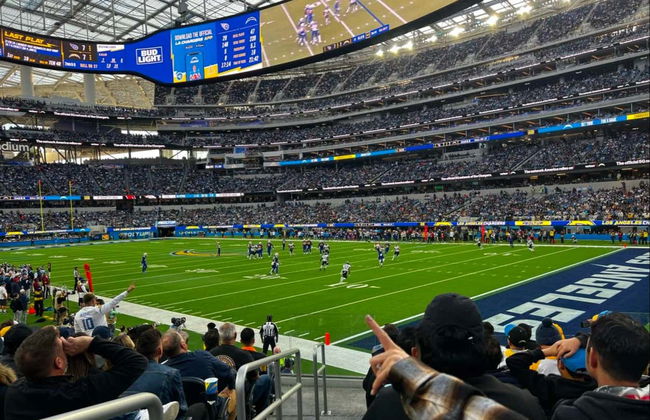 Los Angeles NFL Tickets: Rams or Chargers Game - Foto 1