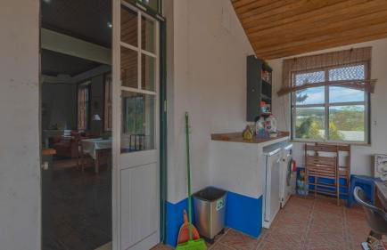 Large, converted farmhouse with pool - Foto 29