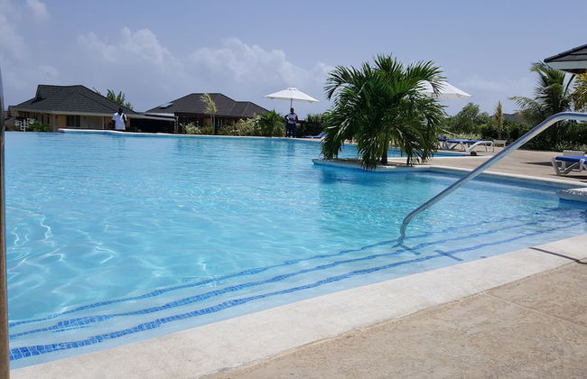 Ocho Rios Villa at Coolshade IV - Photo 44