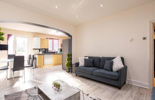 Newly Refurbed 5 Bed House for Contractors, Families & Relocation- Cosely Wolverhampton - Foto 37