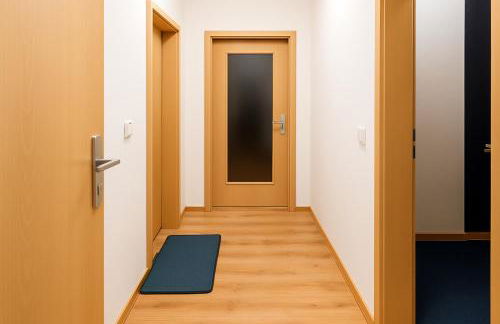 Monteurszimmer Move-in2Stay - Einzelbetten, Smart TV, Wifi - Foto 23