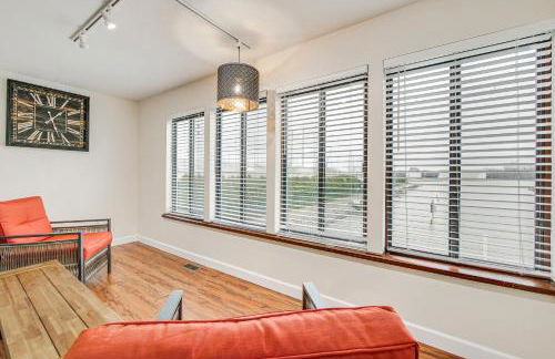 Lakefront Port Clinton Condo with Boat Dock and Slip! - Foto 6