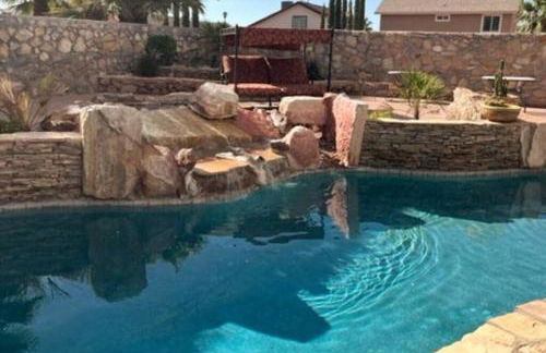 Amazing home with custom-built pool - Foto 22