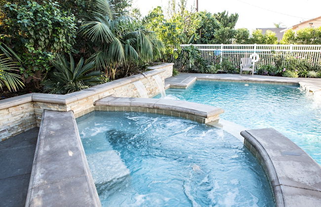 Sensational 6 Bedroom 4 Bathroom Pool Home (3 Master Bedrooms W/bathrooms) - Foto 26