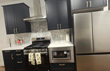 Charming 3 Bedroom house near Downtown IN - Photo 26