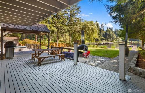 Cozy & Rustic Lakefront Escape for Families - Foto 37