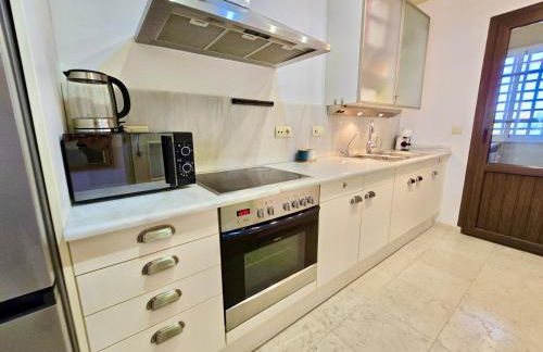 VILLA GADEA Luxury Penthouse - Photo 37