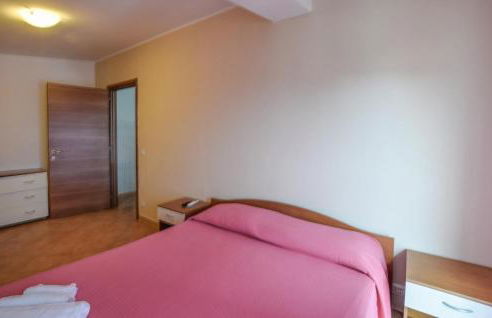 1 Bedroom Amazing Apartment In Palmi - Photo 10