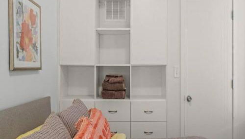 Bright & Modern Home with Patio - Foto 2